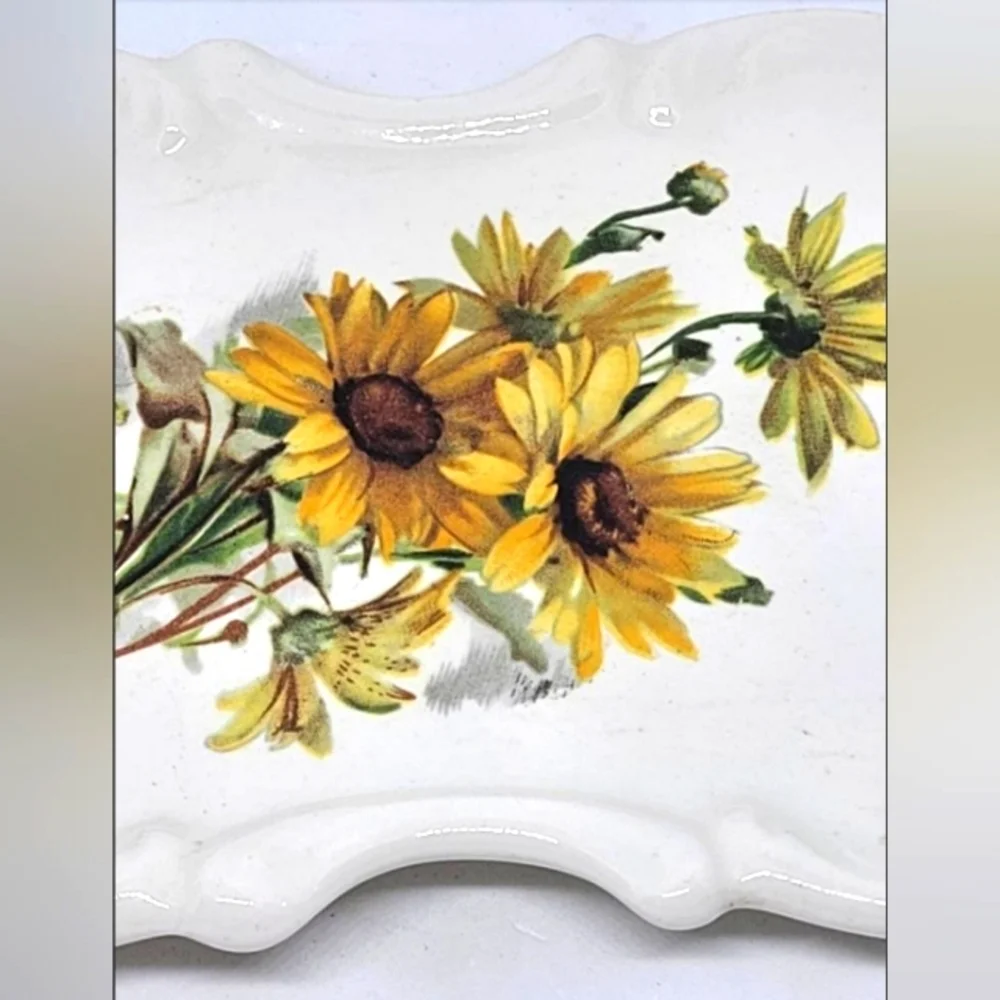 Vintage soap dish, soap dish, wild flower daisy, bathroom, Limoges, bathroom dec